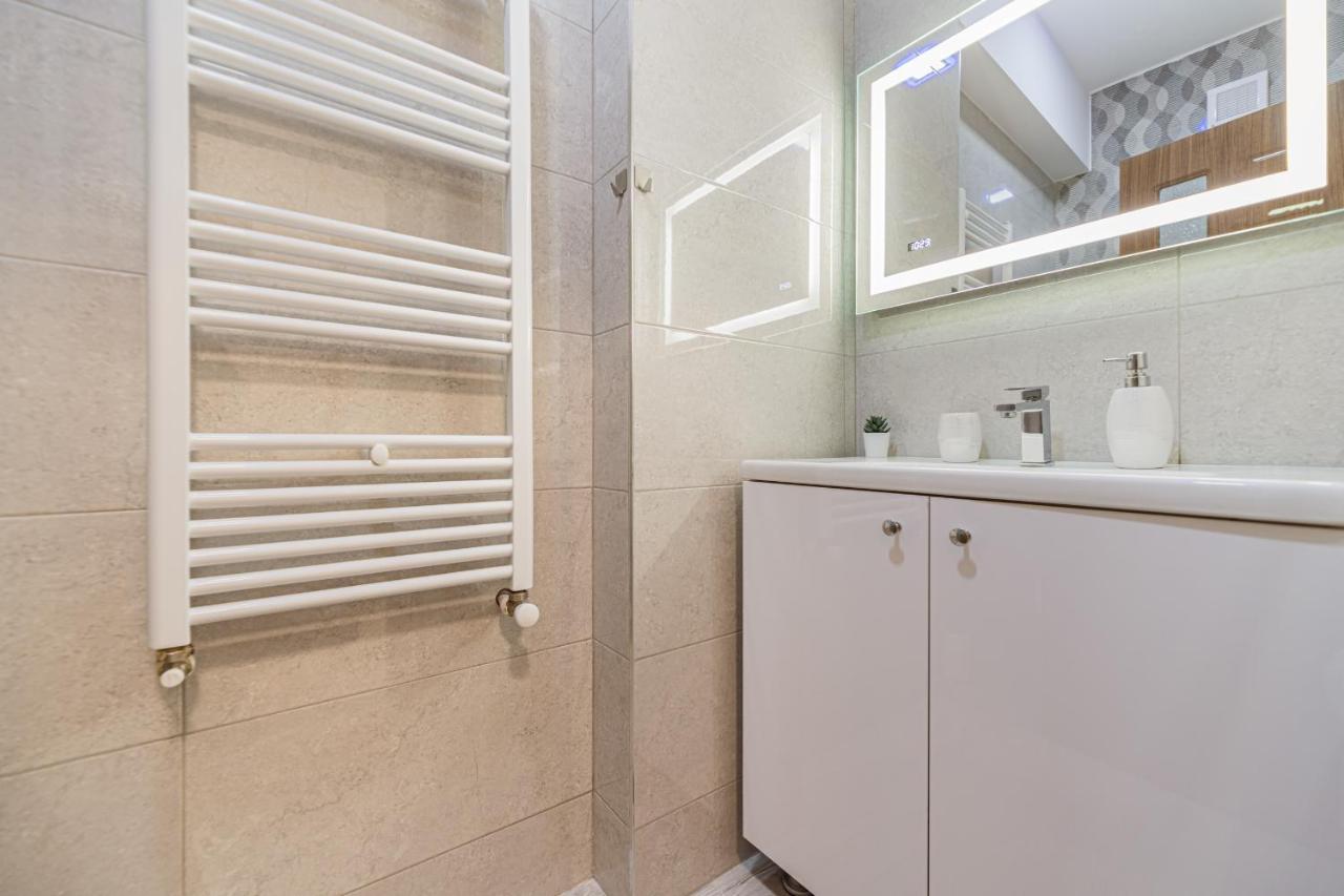 The Mountain Nest Apartment Brasov Exterior photo